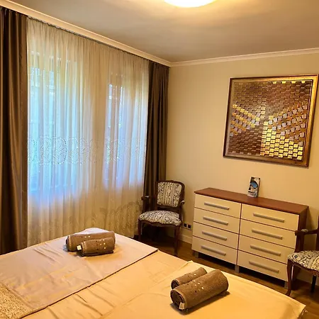 Апартамент Thermae Heritage With Garage Варна