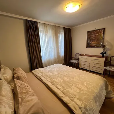 Thermae Heritage With Garage فارنا